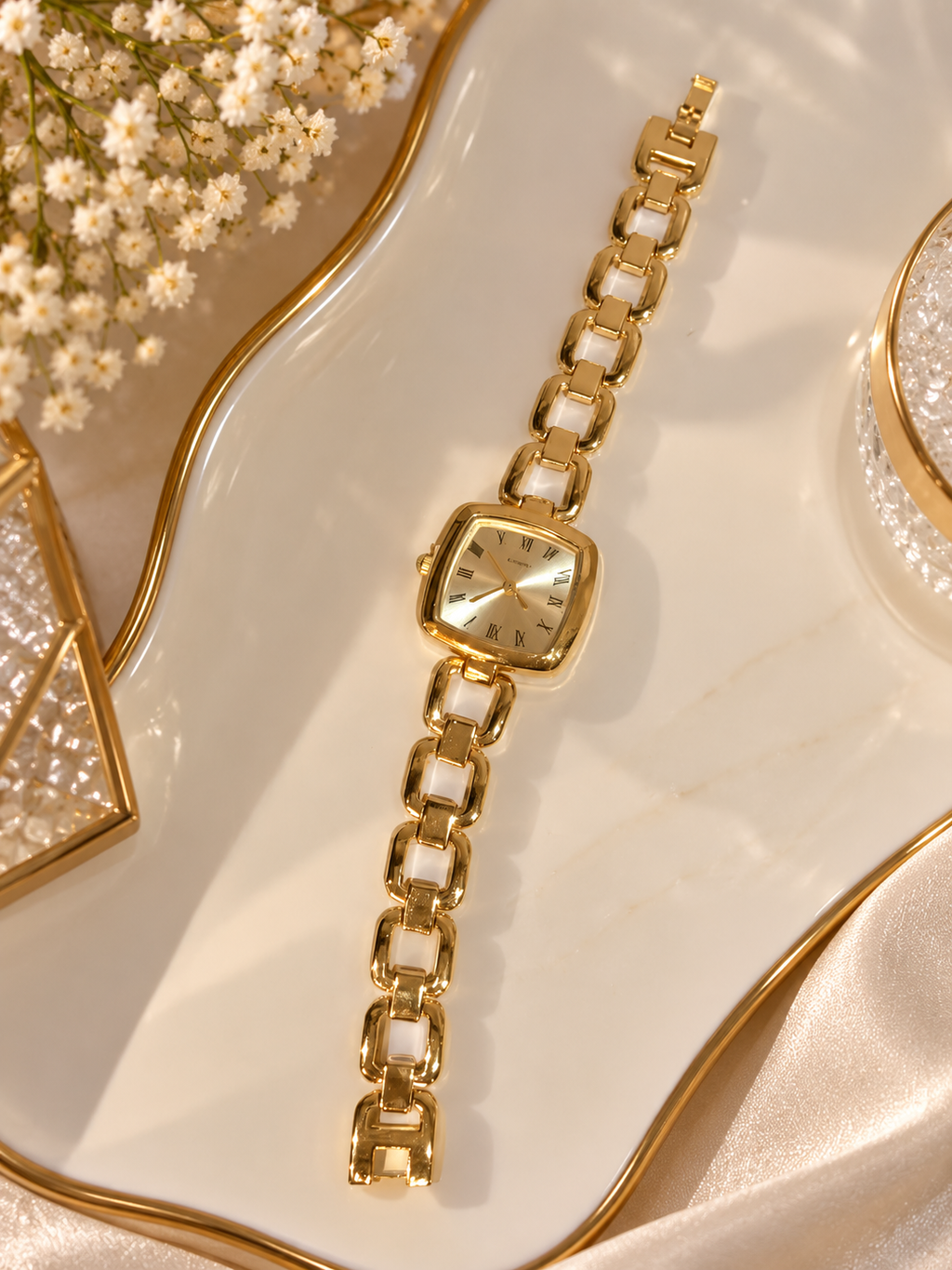 Premium Golden Square Dial Bracelet Watch
