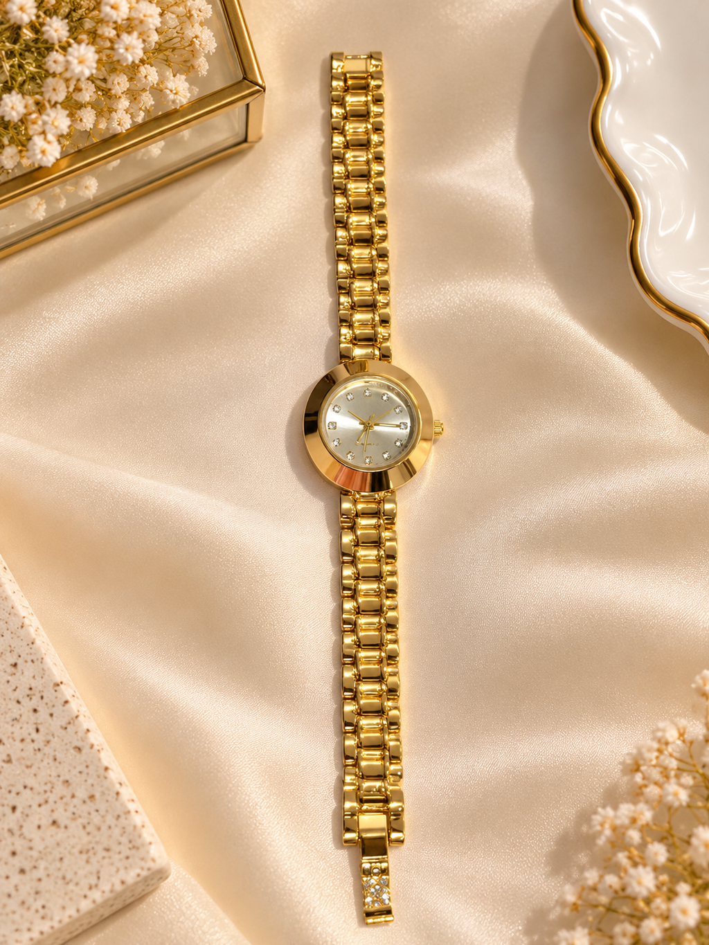 Elegant Gold-colour Silver Dial Bracelet Watch