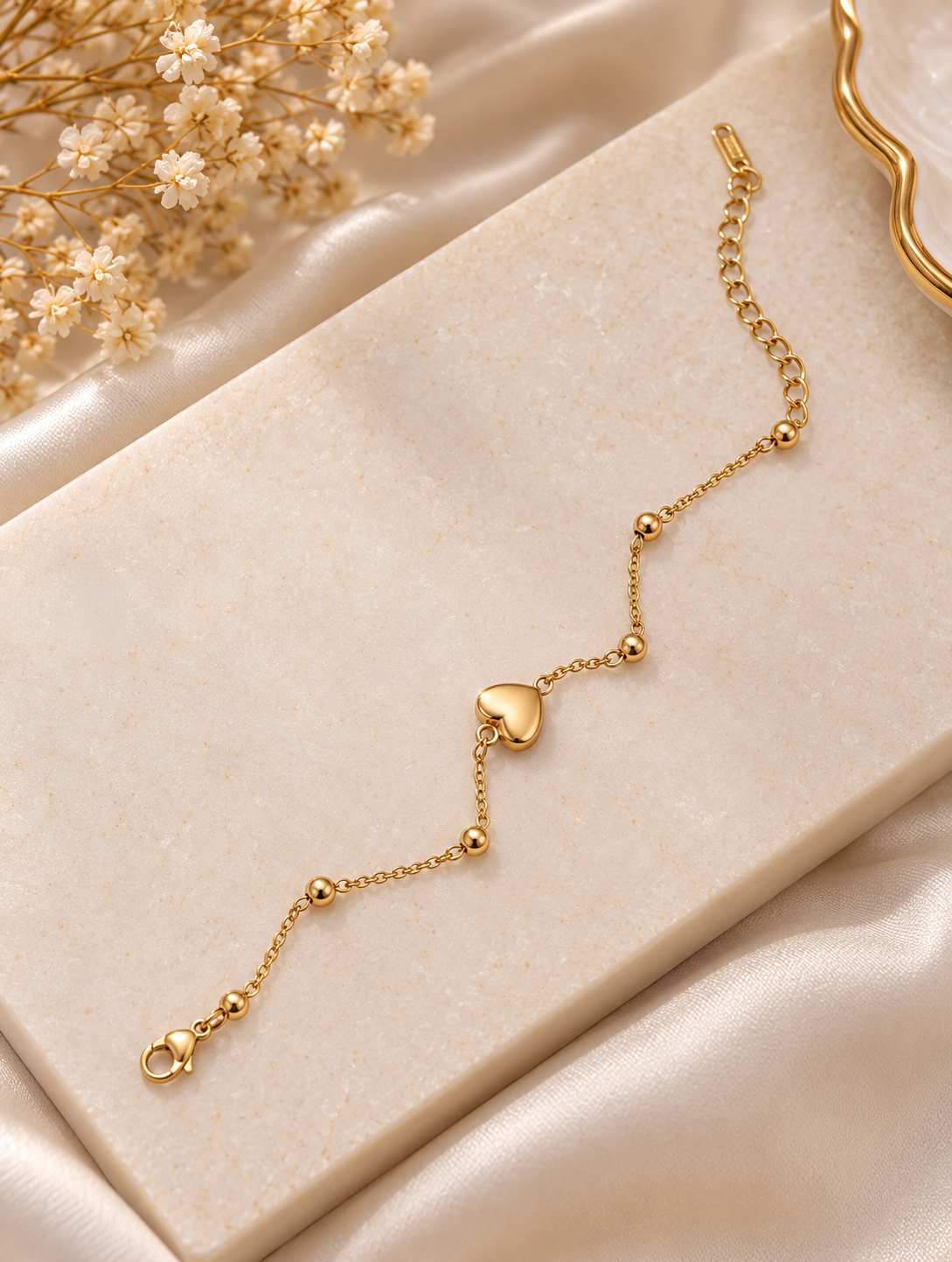 Premium Golden Heart Bracelet