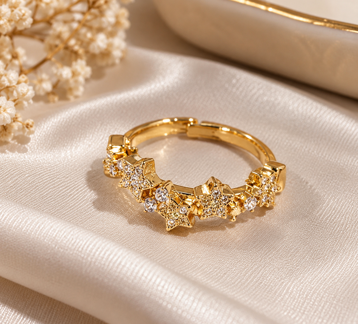 Golden Star Ring Elegant & Sparkling Design