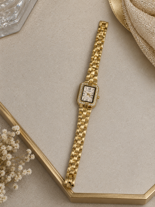 Elegant Gold-Colour Roman  Dial Bracelet Watch