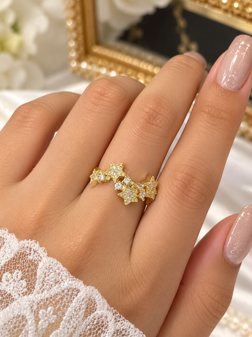 Golden Star Ring Elegant & Sparkling Design